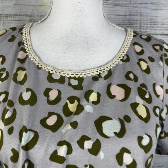 Lori Goldstein LOGO Top Tunic size Extra Small Lilac Green Leopard Pockets Slim - Picture 7 of 13